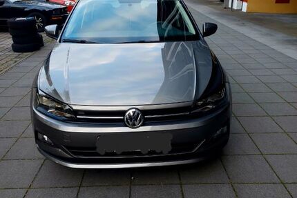 VW Polo 124.750 km 10.500 € Garching 85748