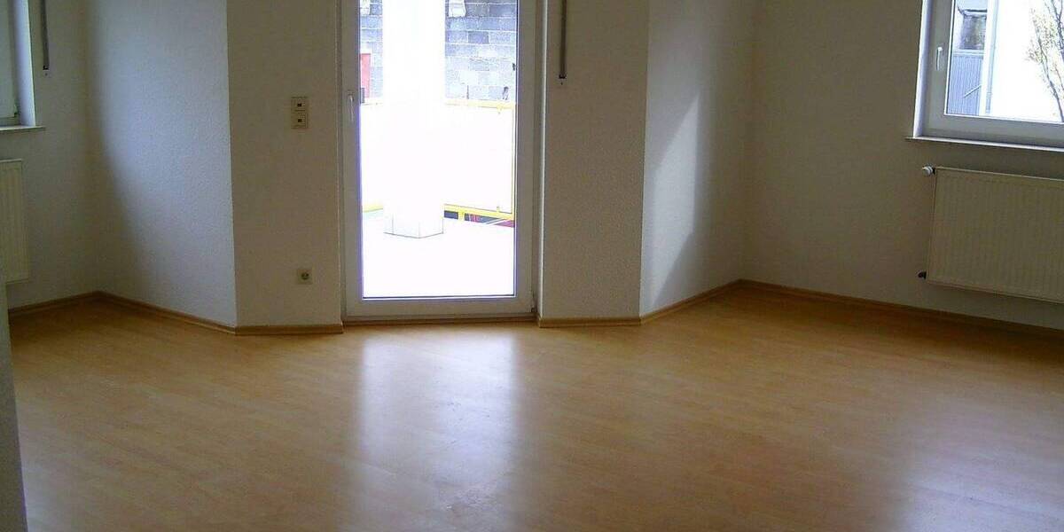 Etagenwohnung Weißenthurm - 5 Zimmer, 105 m&sup2;, 860&euro; | Angebot:25969773