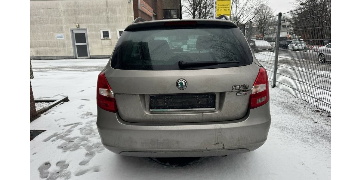 Skoda Fabia Ambiente Family TÜV bis 8/26 188.000 km 1.499 &euro; Hamburg 22339