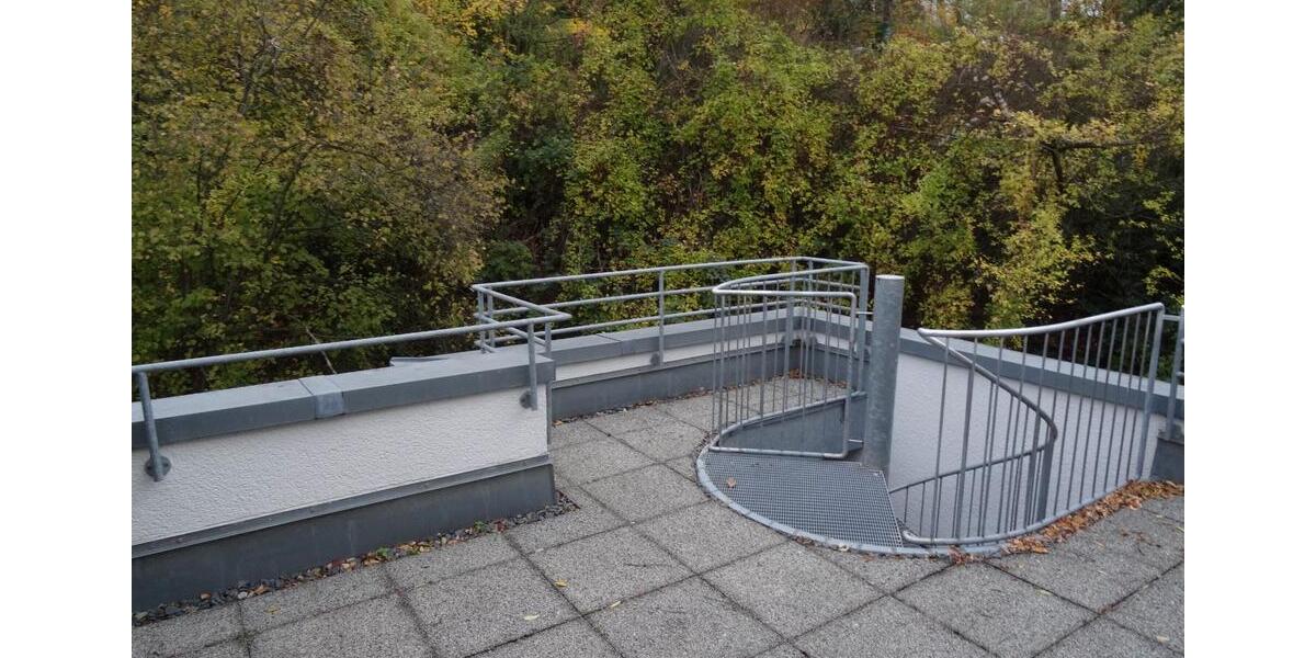 Dachgeschoßwohnung Stuttgart Lehen - 2 Zimmer, 90 m&sup2;, 1.460&euro; | Angebot:25992085