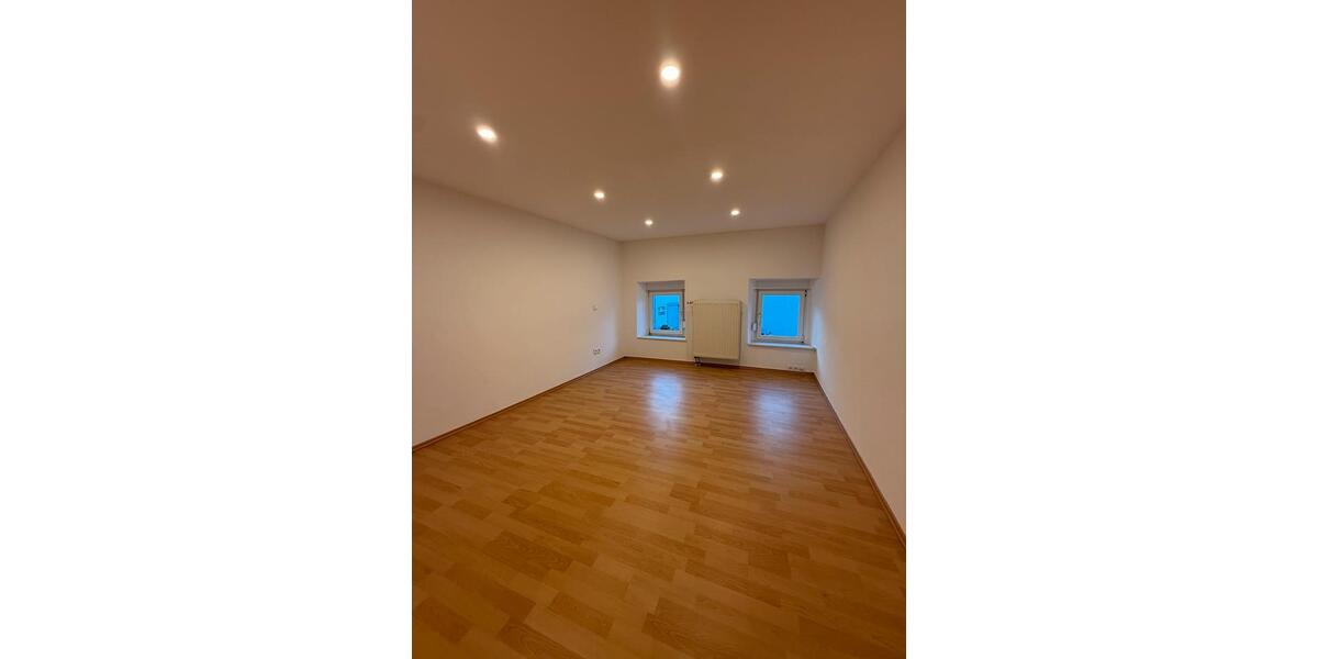 Reihenhaus Fell - 5.5 Zimmer, 150 m&sup2;, 1.290&euro; | Angebot:25501552