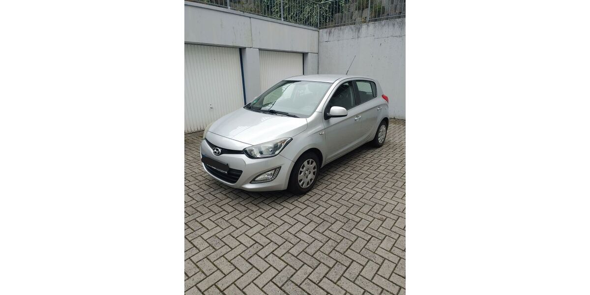Hyundai i20 50.700 km 6.790 &euro; Wuppertal 42285