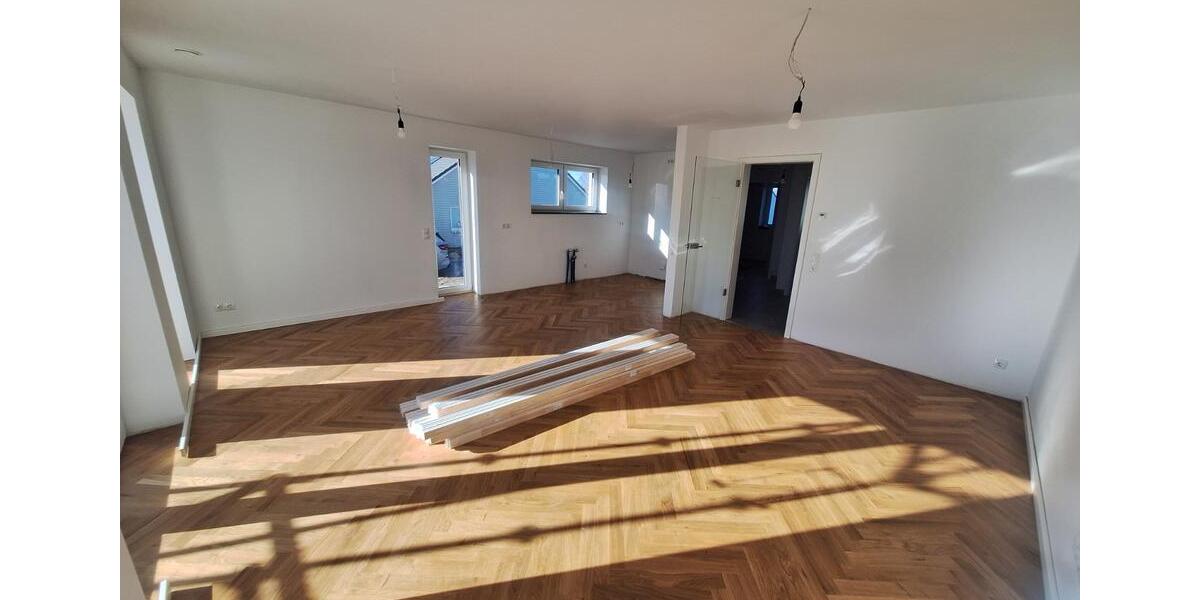 Doppelhaushälfte Scharbeutz - 7 Zimmer, 205 m&sup2;, 3.500&euro; | Angebot:25839290