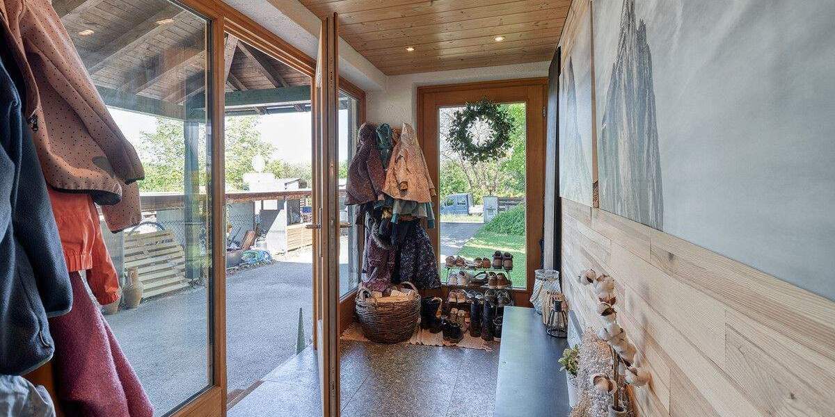 Einfamilienhaus Raubling Pfraundorf - 7 Zimmer, 241 m&sup2;, 1.090.000&euro; | Angebot:25689913