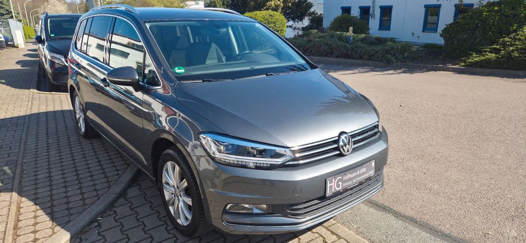 VW Touran 143.662 km 15.900 &euro; Riesa 01591