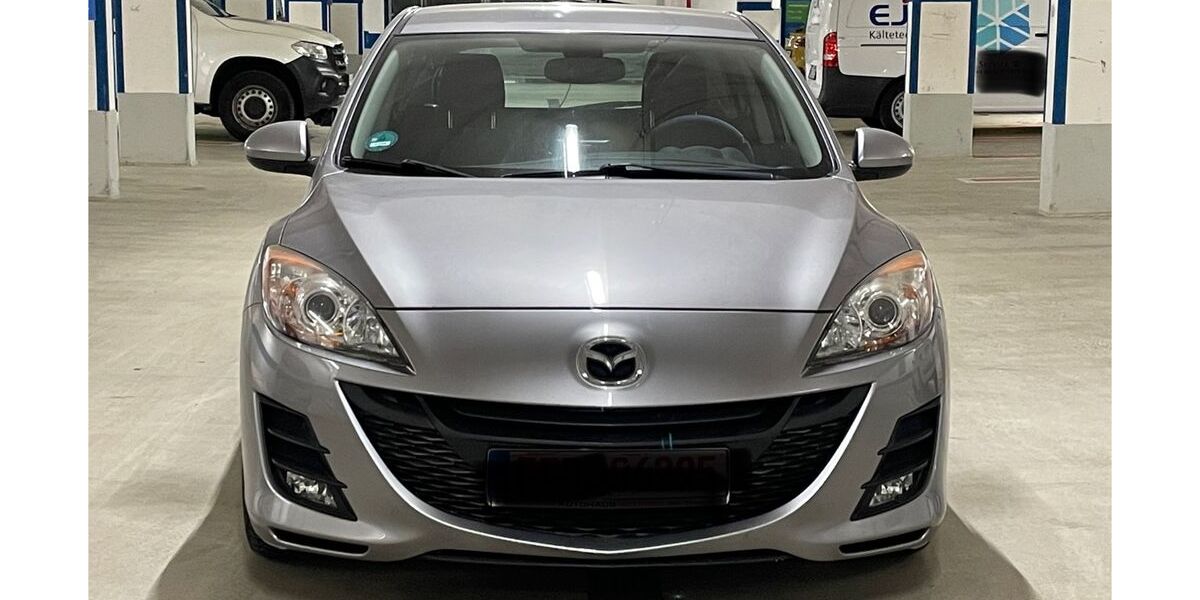 Mazda 3 100.000 km 5.480 &euro; Germering bei München (7km westl. von München) 82110
