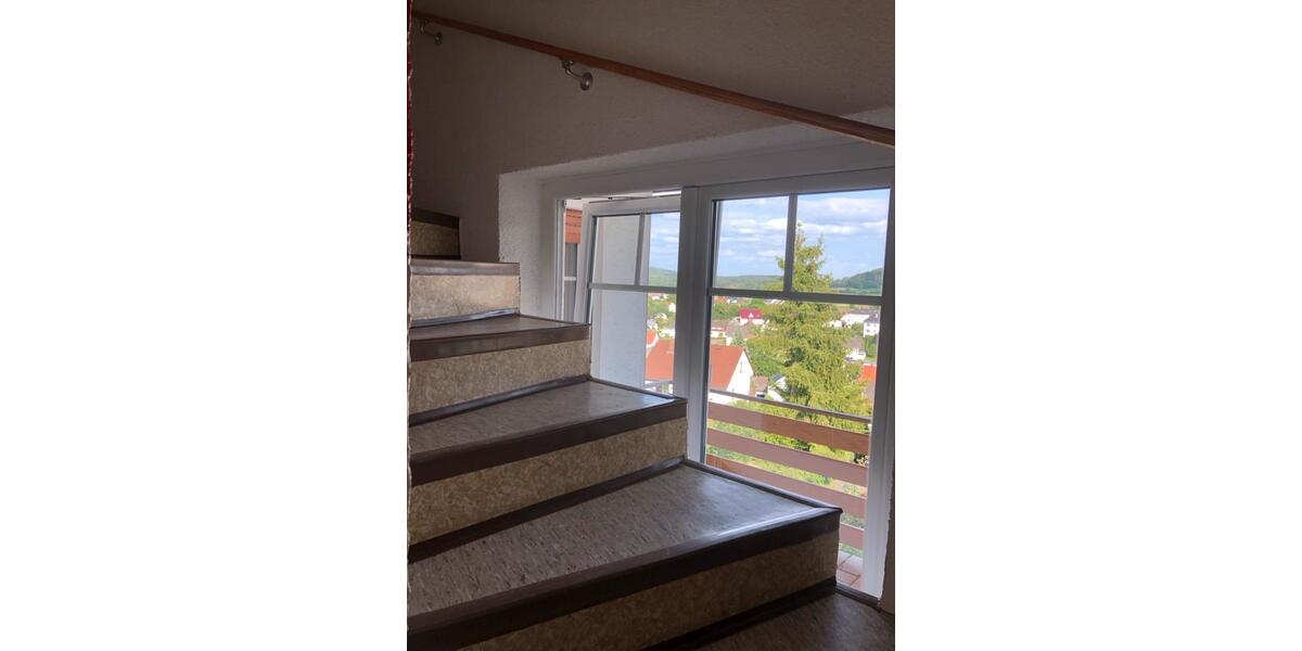 Erdgeschoßwohnung Dautphetal - 4 Zimmer, 140 m&sup2;, 1.090&euro; | Angebot:26096714