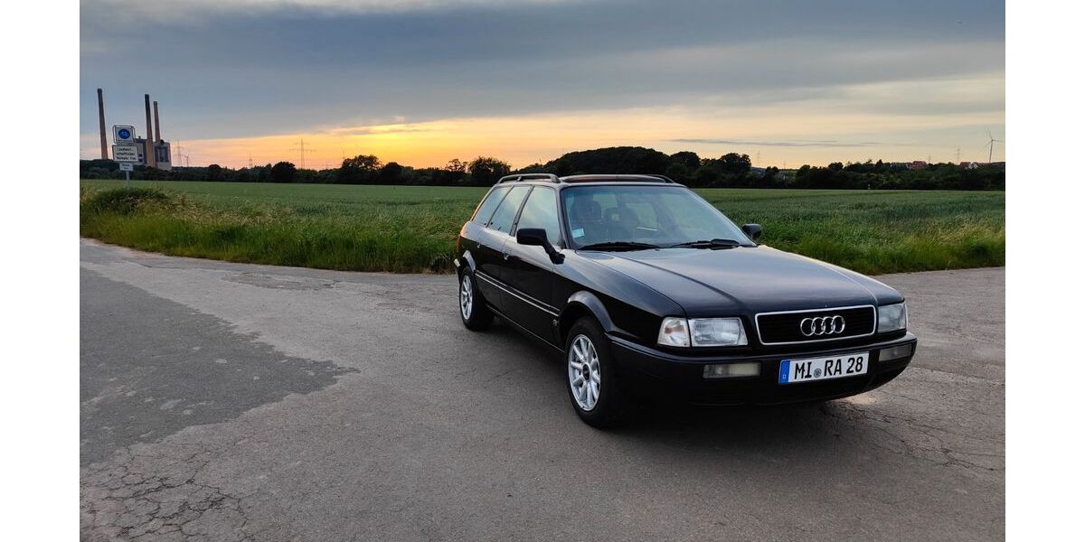 Audi 80 334.922 km 5.555 &euro; Porta Westfalica 32457