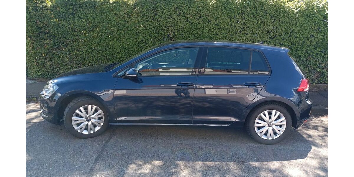 VW Golf 73.000 km 11.100 &euro; Ostfildern- Scharnhausen 73760