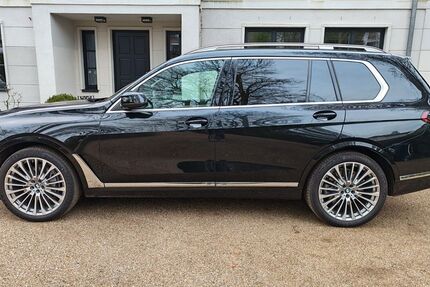 BMW X7 5.500 km 102.600 &euro; Hamburg 22605