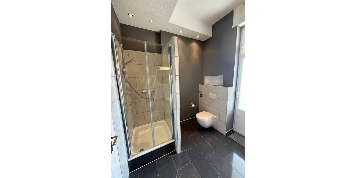 Etagenwohnung Saarbrücken St Johann - 5 Zimmer, 208 m&sup2;, 1.900&euro; | Angebot:26358490