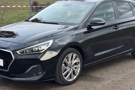 Hyundai i30 70.000 km 14.950 &euro; Mannheim 68239