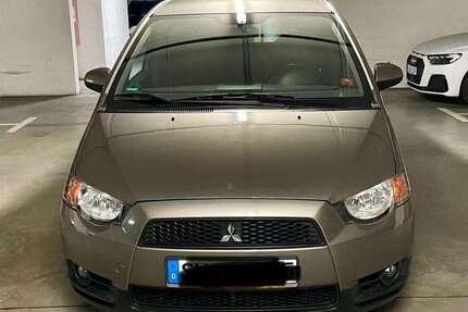 Mitsubishi Colt 110.000 km 4.400 &euro; Köln 50678