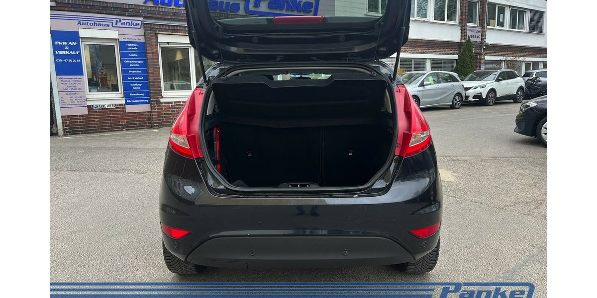 Ford Fiesta Titanium*Keyless*PDC*LED*Tel.*Chrom*GAS* 178.353 km 3.990 &euro; Berlin 13187