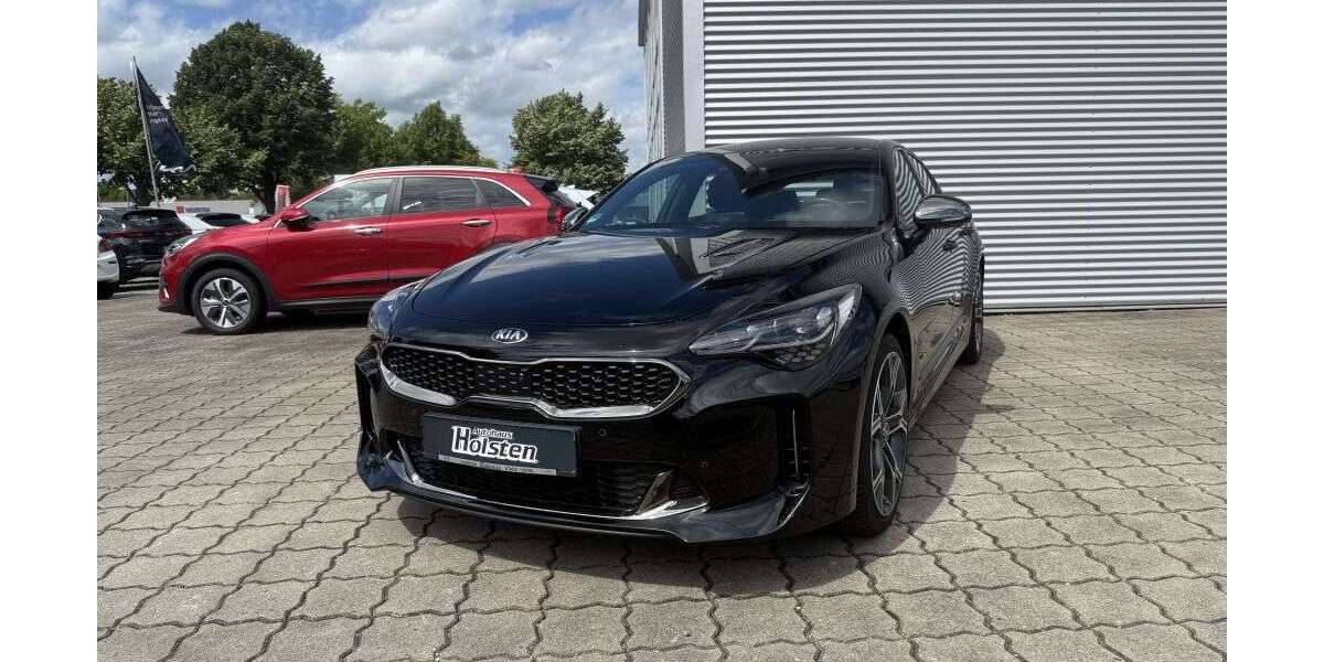 Kia Stinger 33.944 km 30.750 &euro; Stade 21684