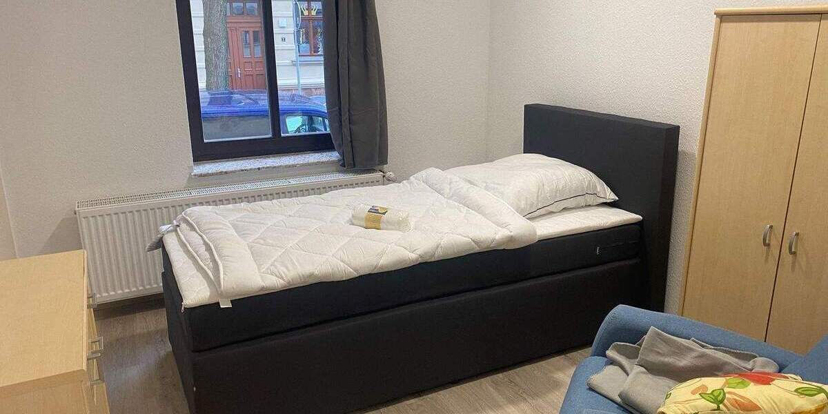 Etagenwohnung Halle (Saale) Innenstadt - 6 Zimmer, 151 m&sup2;, 2.000&euro; | Angebot:26686836