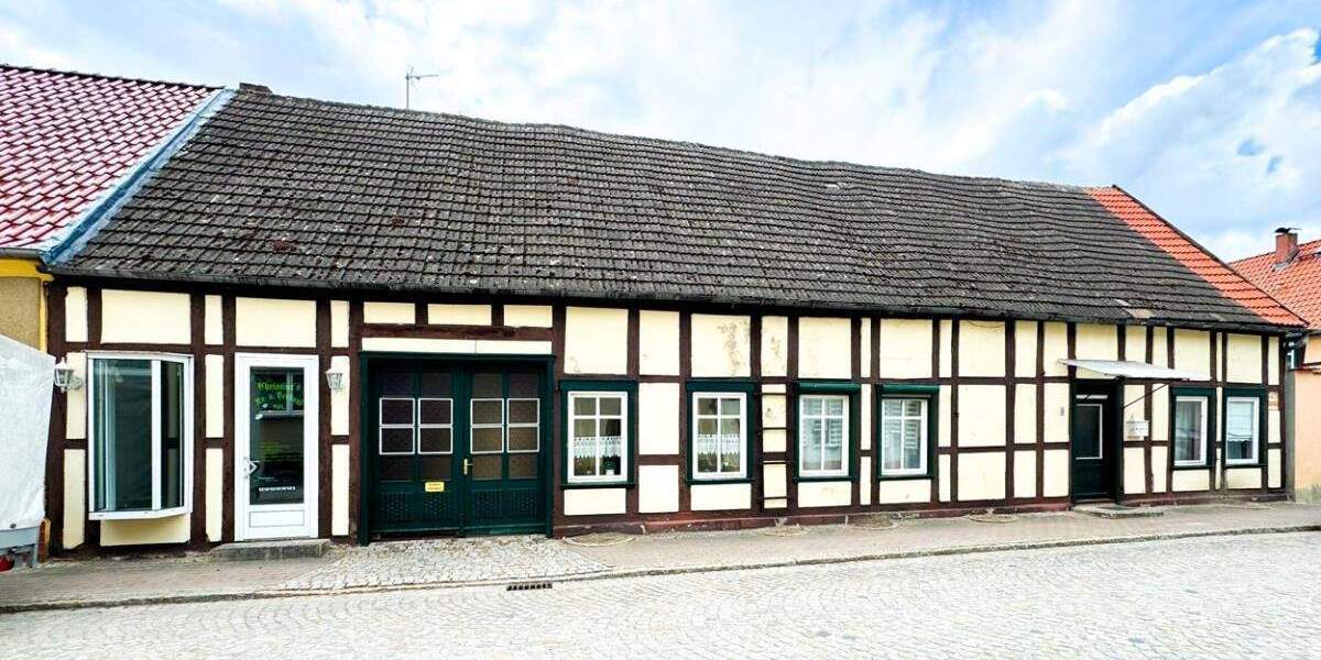 Mehrfamilienhaus, Wohnhaus Kalbe - 4 Zimmer, 110 m&sup2;, 40.000&euro; | Angebot:25706620