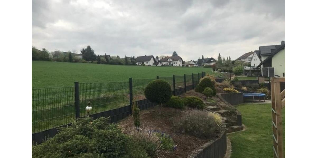 Einfamilienhaus Nentershausen - 7 Zimmer, 211 m&sup2;, 1.600&euro; | Angebot:24784670