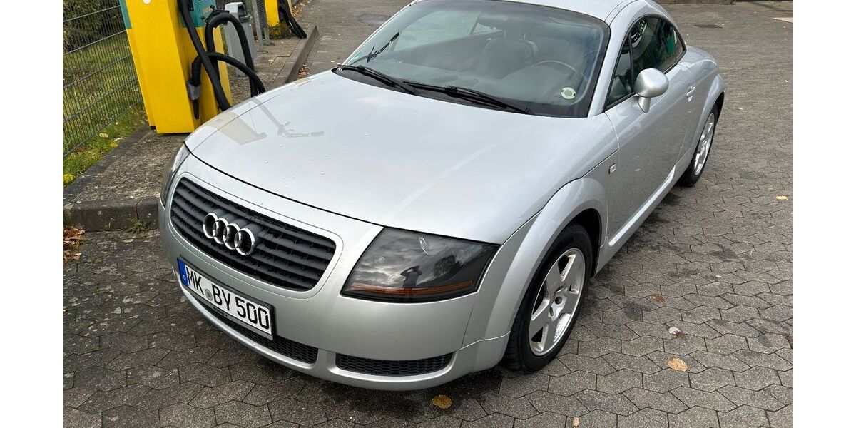 Audi TT 196.000 km 5.950 &euro; Hemer 58675