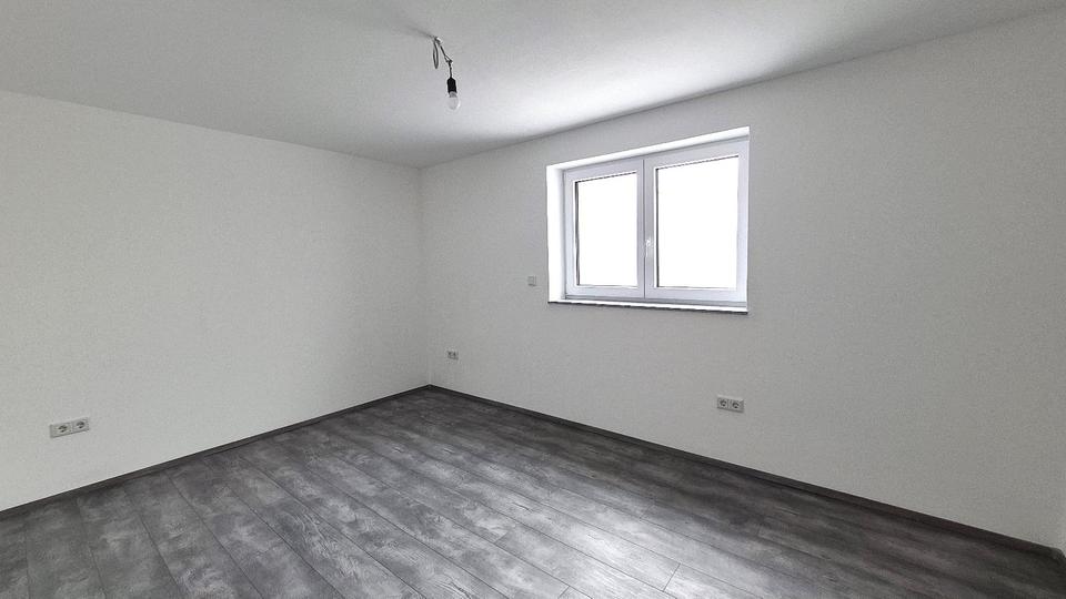 Etagenwohnung Bad Neustadt an der Saale - 2.5 Zimmer, 62 m&sup2;, 630&euro; | Angebot:26399547