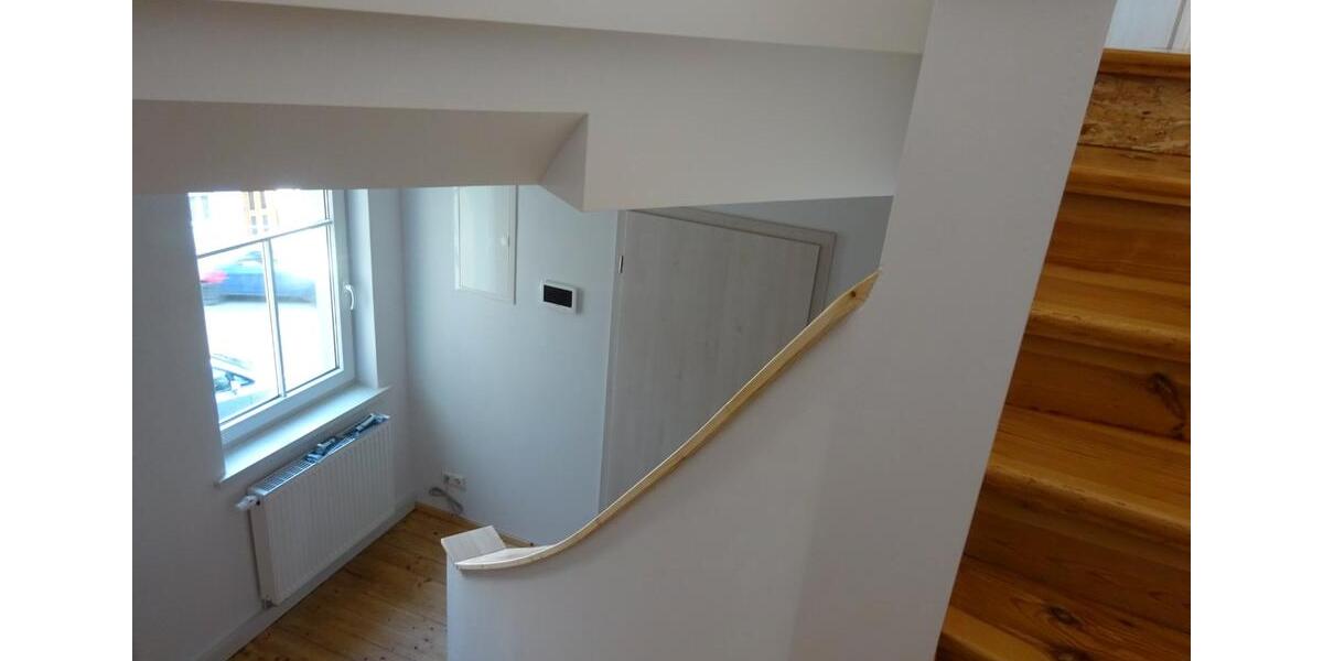 Einfamilienhaus Kahla - 6 Zimmer, 148 m&sup2;, 1.400&euro; | Angebot:26586311