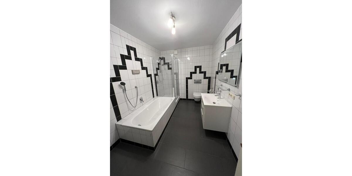 Etagenwohnung Hünfeld - 2 Zimmer, 62 m&sup2;, 160.000&euro; | Angebot:27190506