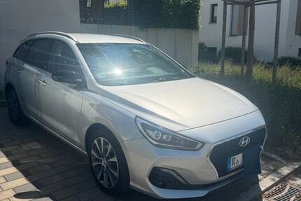 Hyundai i30 56.000 km 16.000 &euro; Regensburg 93055