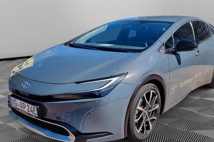 Toyota Prius 17.000 km 33.900 &euro; Kölpinsee 17459