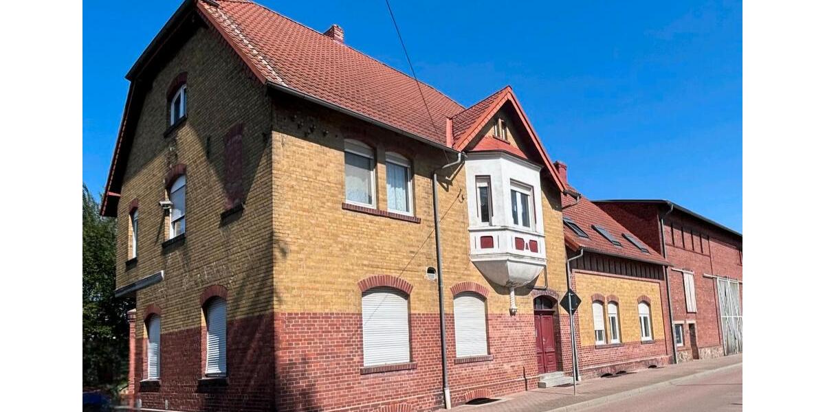 Mehrfamilienhaus, Wohnhaus Südliches Anhalt - 10 Zimmer, 260 m&sup2;, 115.000&euro; | Angebot:23647264