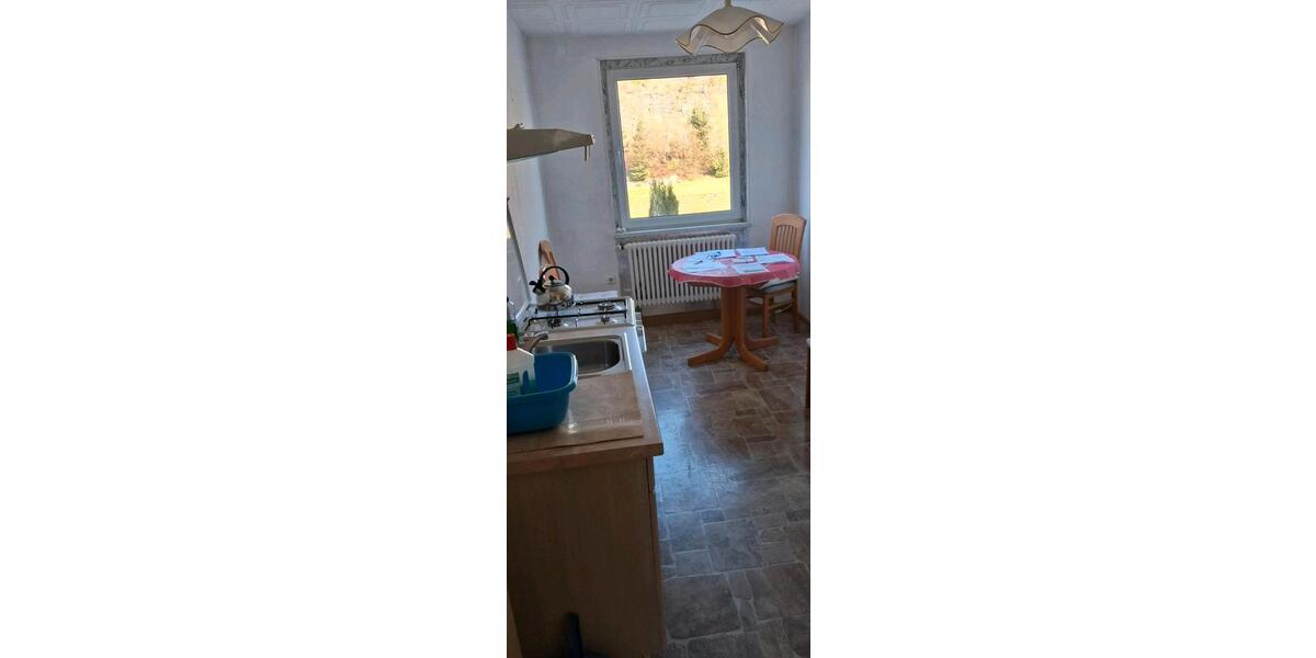 Erdgeschoßwohnung Eisfeld - 4 Zimmer, 70 m&sup2;, 63.000&euro; | Angebot:26612933