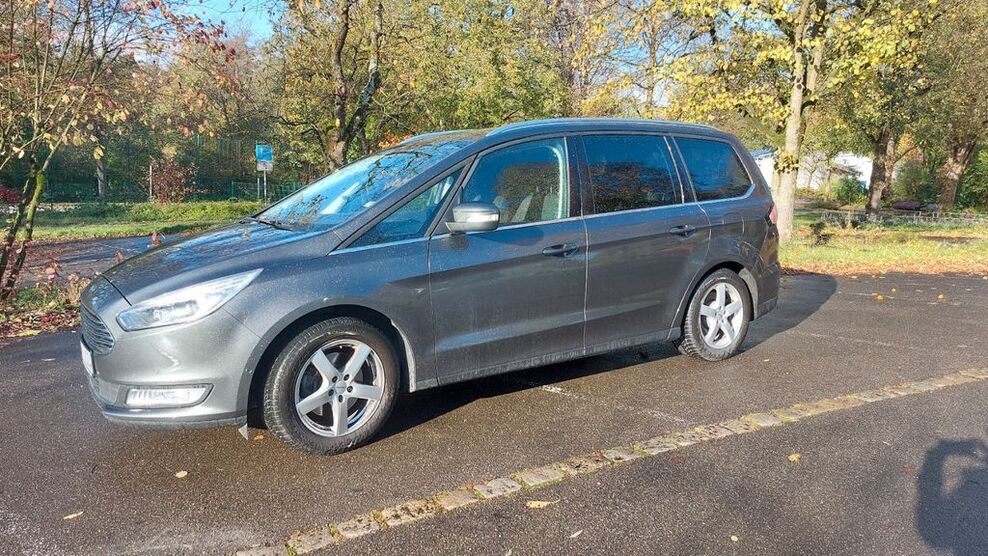 Ford Galaxy 85.000 km 19.900 € Uhingen 73066