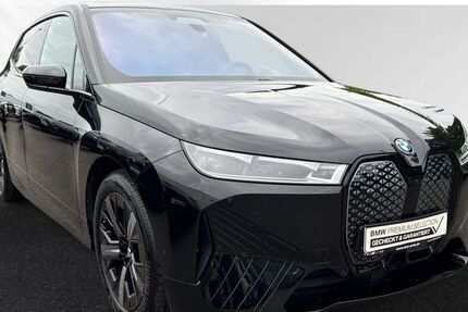 BMW iX 27.000 km 64.400 € Geldern 47608