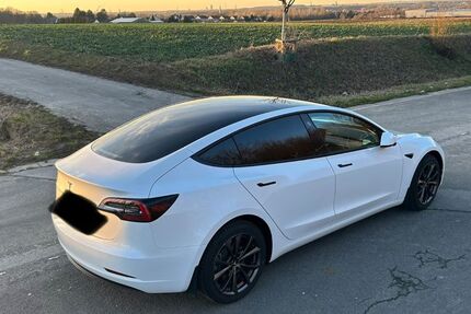 Tesla Model 3 15.324 km 29.999 &euro; Dortmund 44319
