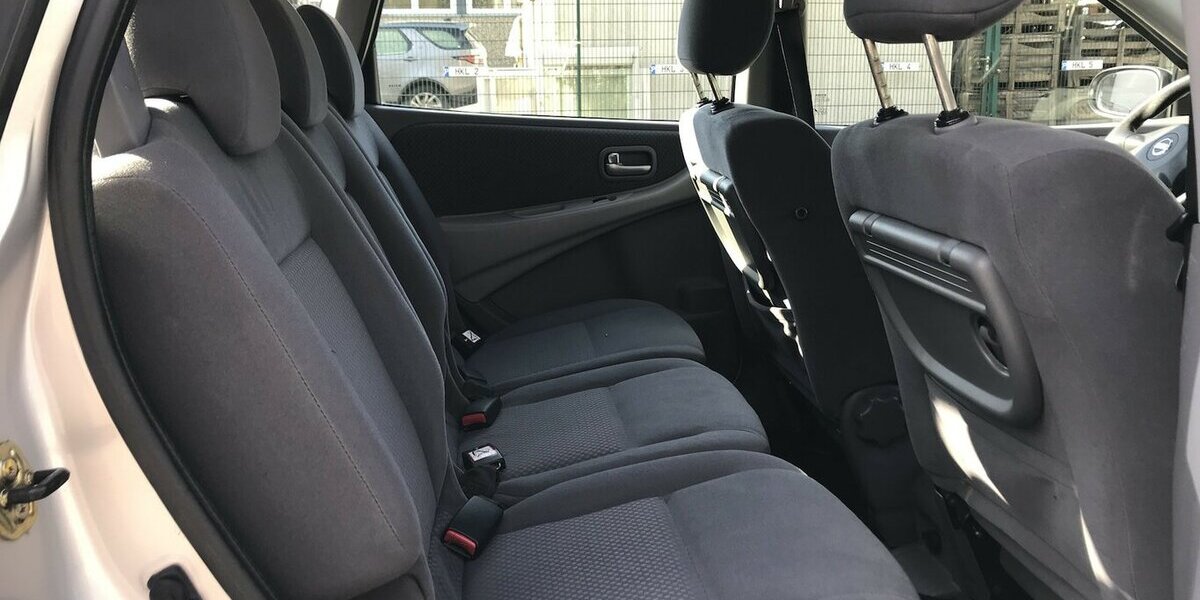 Nissan Almera Tino Luxury 189.500 km 1.999 &euro; Hamburg 22339