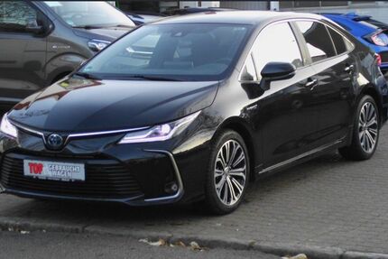 Toyota Corolla 28.404 km 24.490 &euro; Berlin 13403