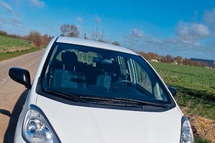 Honda Jazz 56.500 km 7.299 &euro; Westerrade 23815