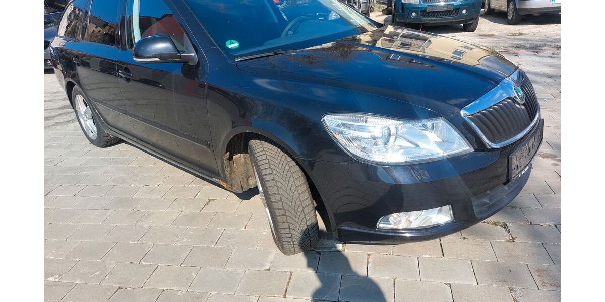 Skoda Octavia 199.470 km 1.700 &euro; Plauen 08523