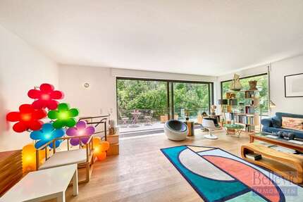 Haus zum Kaufen in Frankfurt am Main 1.389.000 € 366 m² 8 zimmer