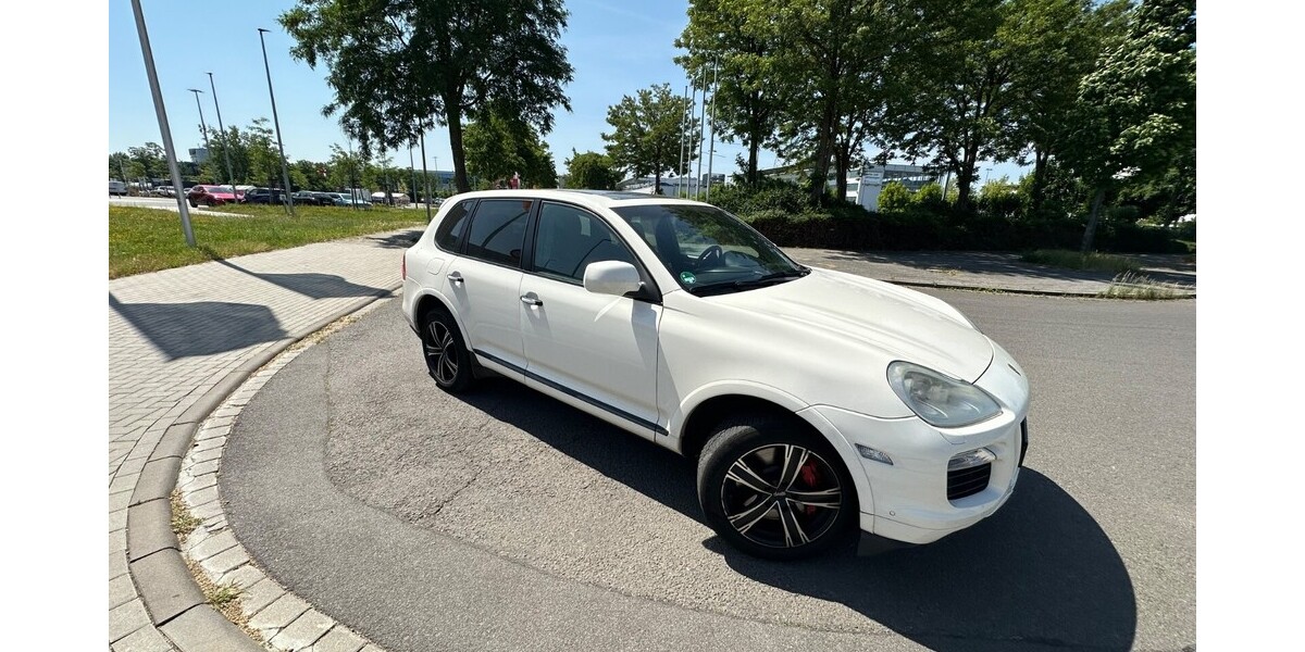 Porsche Cayenne 162.479 km 14.900 &euro; Leipzig 04109