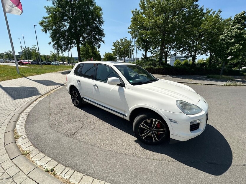 Porsche Cayenne 162.479 km 14.900 € Leipzig 04109