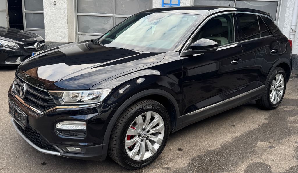 VW T-Roc 208.197 km 13.799 &euro; Stuttgart 70176