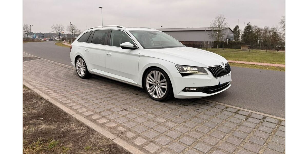 Skoda Superb 155.000 km 16.499 &euro; Celle 29225