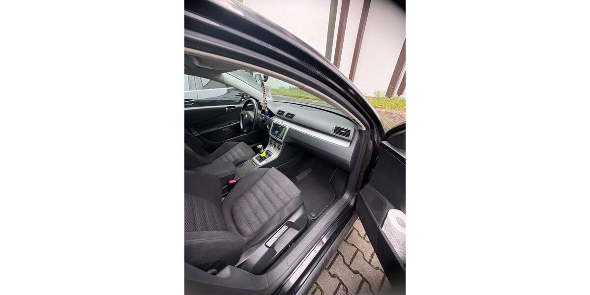 VW Passat 258.000 km 3.100 &euro; Augsburg 86159