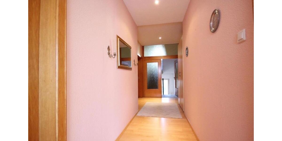 Mehrfamilienhaus, Wohnhaus Warburg - 15 Zimmer, 200 m&sup2;, 175.000&euro; | Angebot:26763734