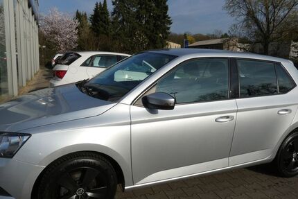 Skoda Fabia 114.000 km 5.990 &euro; Bergkamen 59192