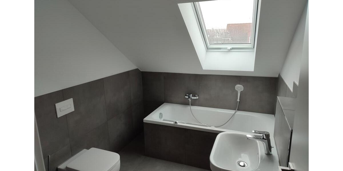 Reihenendhaus 180m²+60 qm² Keller+Garten+Solar+Kamin+FBH+Stellplätze 6 zimmer