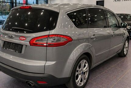 Ford S-Max 176.000 km 8.900 &euro; Düren 52351