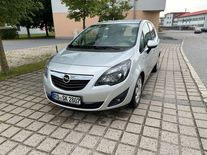 Opel Meriva 82.000 km 5.990 € Raubling 83064