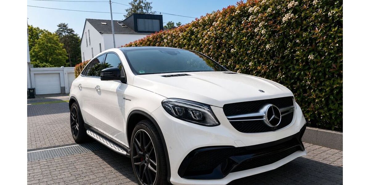Mercedes-Benz GLE 63 AMG 93.357 km 58.900 &euro; Frankfurt 60599