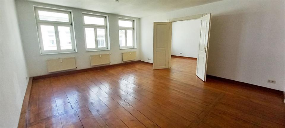 Etagenwohnung Güstrow - 2 Zimmer, 73 m&sup2;, 550&euro; | Angebot:26380497